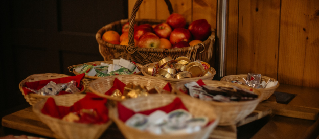 Le petit déjeuner savoureux commence ici ! 